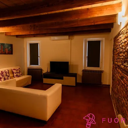 Apartment Fuoriporta Affitti Brevi - Tetti Di Parma